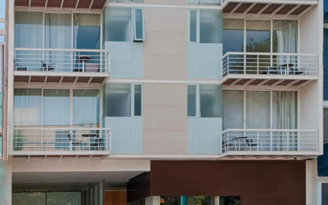Lombardo Suites