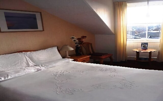 Cherrytree Villa Guest House