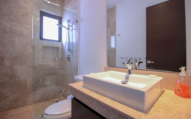Ocean View 3 Bedroom Home by Olahola