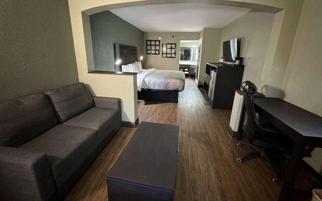 Quality Inn & Suites near Panama City Beach