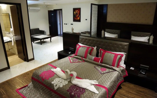 The Royal Bharti Hotel