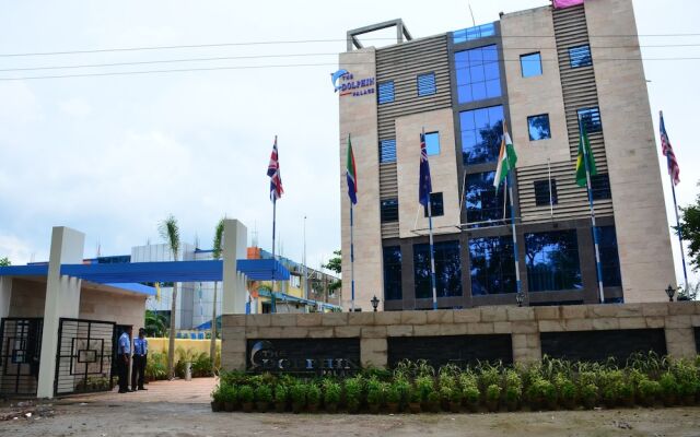 Dolphin Chocolate Inn