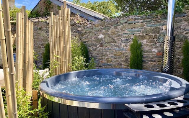 Brightham House Boutique Bed & Breakfast