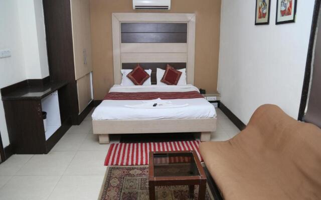 Pacific Inn Huda City Centre Sec 41