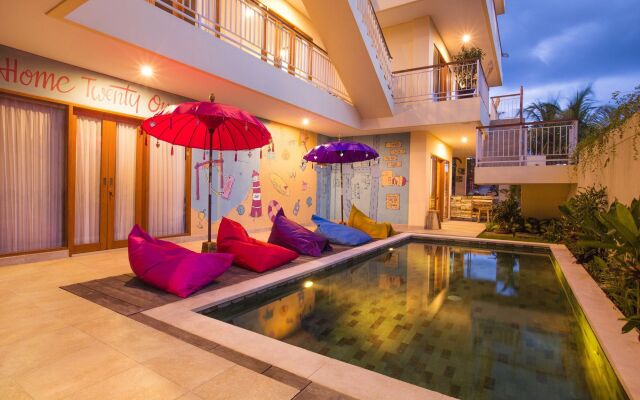 Home 21 Bali