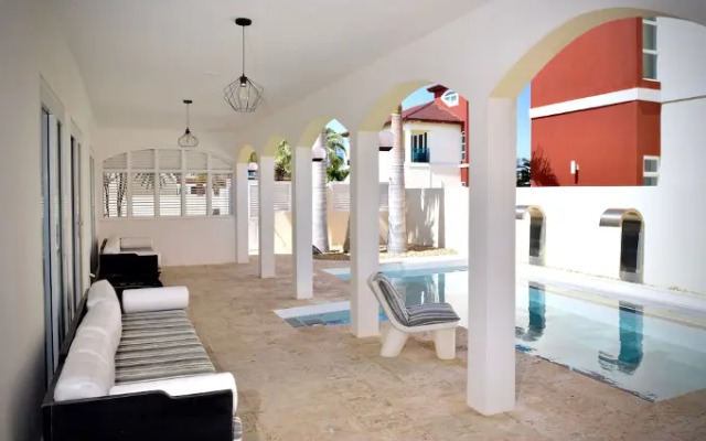 Villa Thalis