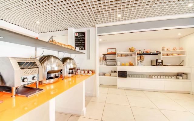 Brit Hotel Porte d’Espagne