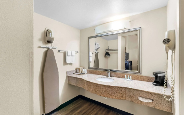 Quality Inn Tullahoma