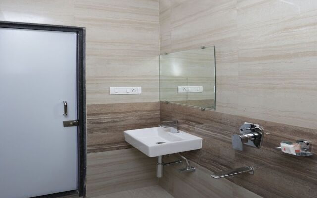 OYO 12899 Hotel Khushi Regent