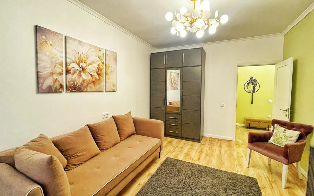 Apartments on Elizavetinskaya street 8