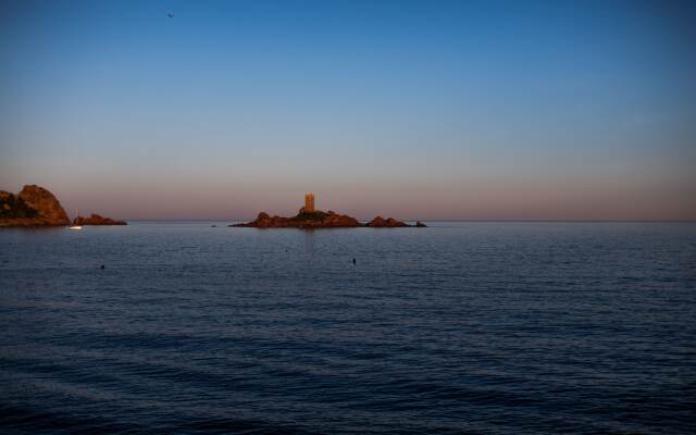 Les Roches Rouges, a Beaumier hotel