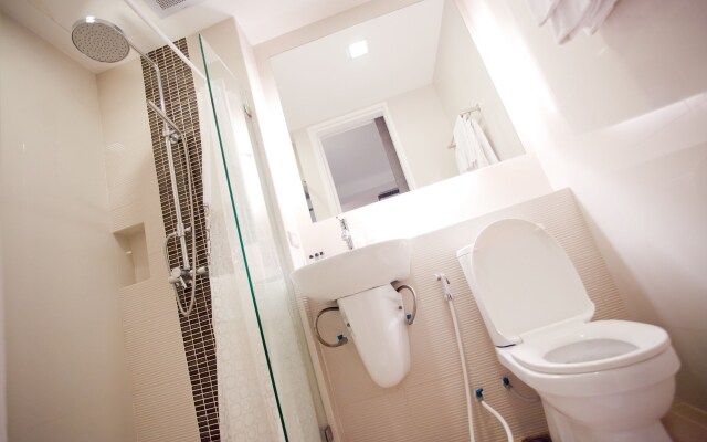 Seasons Boutique Hotel