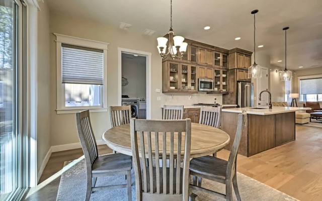 Flagstaff Oasis w/ Hot Tub - 3 Mi to Downtown!