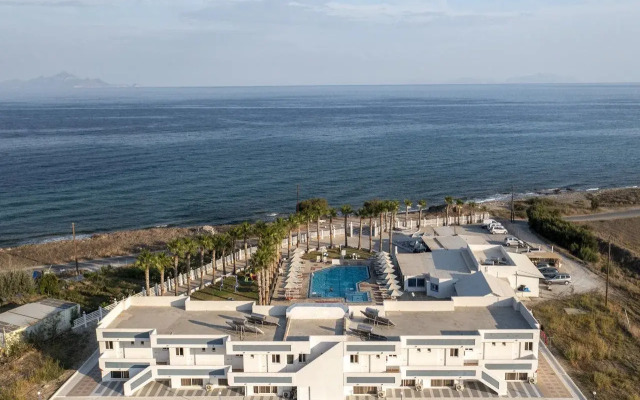 Mammis Beach Hotel