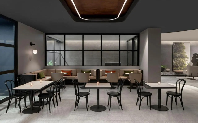 Courtyard By Marriott Melbourne Flagstaff Gardens