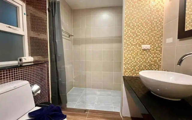 6-15 Large 1br 1bath 1 Km Walking To Patong Beach