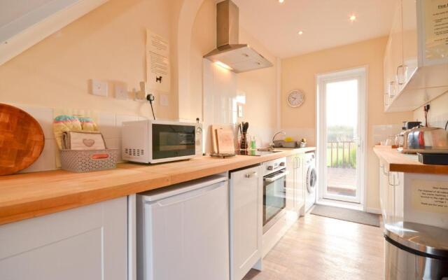 18 Tollgate Cottages