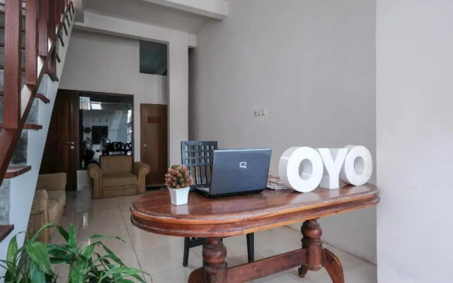 Enfaza Guesthouse by OYO Rooms