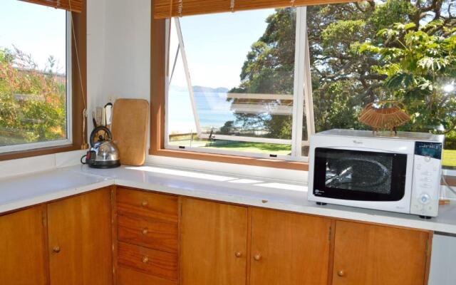 The Hahei Bach - Hahei Bach