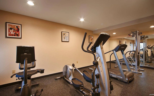 SureStay Hotel by Best Western East Brunswick