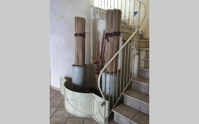 Bella casa vicino alla grotta giusti.