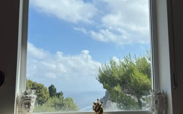 Heartbreaking sea View House in Capri - Italy