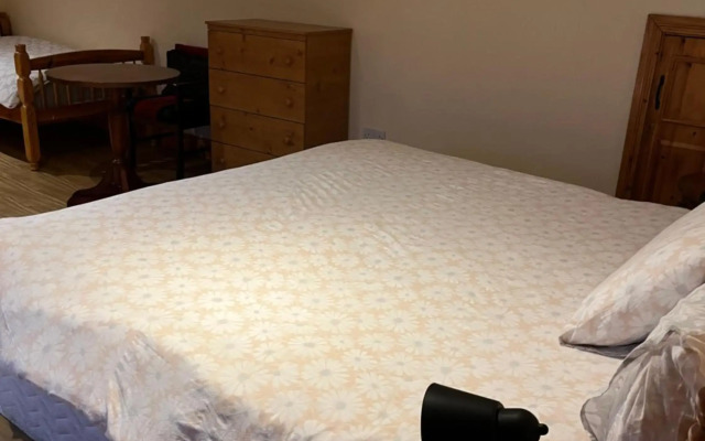 Douglasha House V93RX64