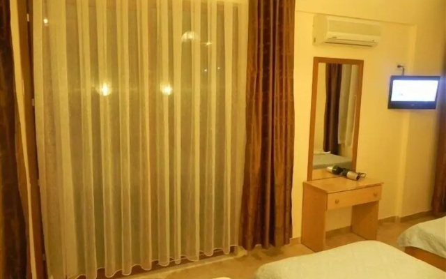 Star Hotel