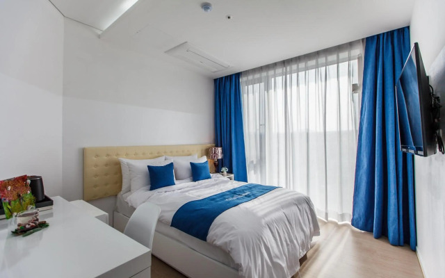 Bluespring Boutique Hotel