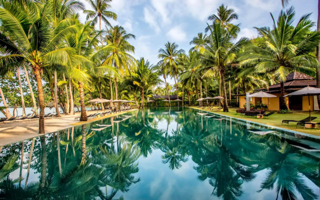 Peninsula Beach Resort