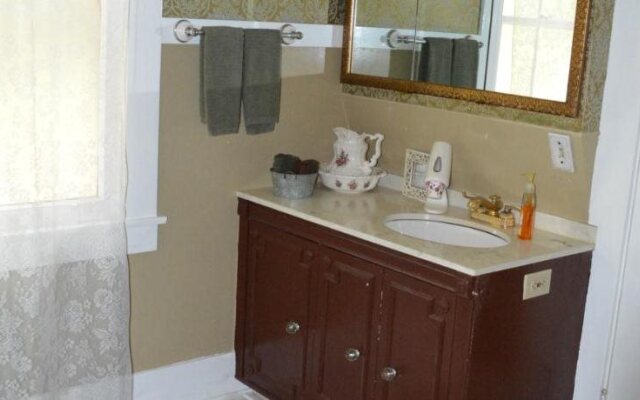 Glen Morey Country House B & B Inn