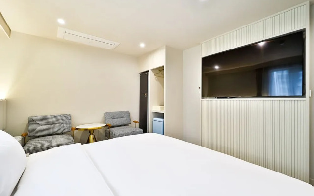 Den Basta Hotel Daeyeon