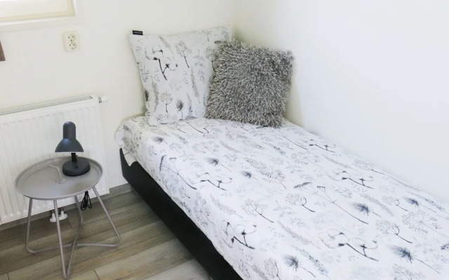 Chalet Near Lake Veluwemeer