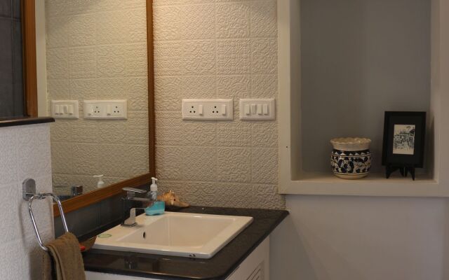5/4 - Calcutta's freshest BnB