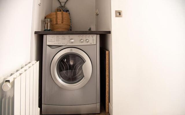 Loft 90 m2 cosy au calme avec terrasse et parking