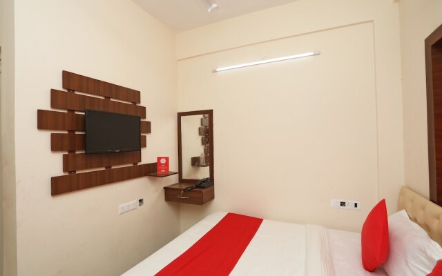OYO 35678 Om Shanti International