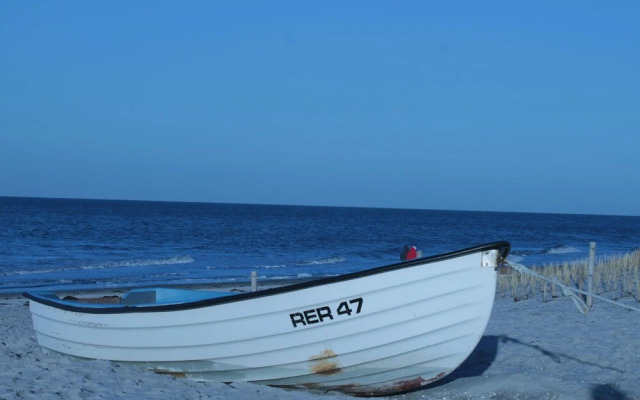 Beautiful Farmhouse Flat With Garden