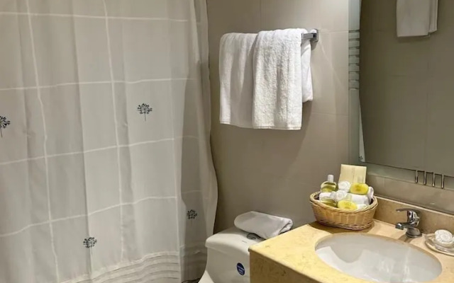 Orly Suites ll