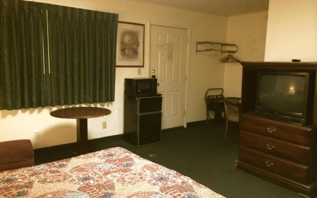 Rodeway Inn South