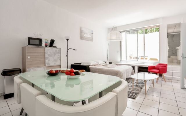 Terrasse de l'ecusson - Premiere conciergerie