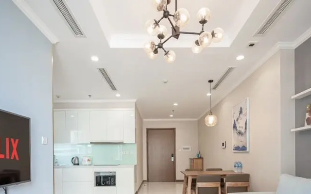 Luxury Landmark - Linh's Apartment