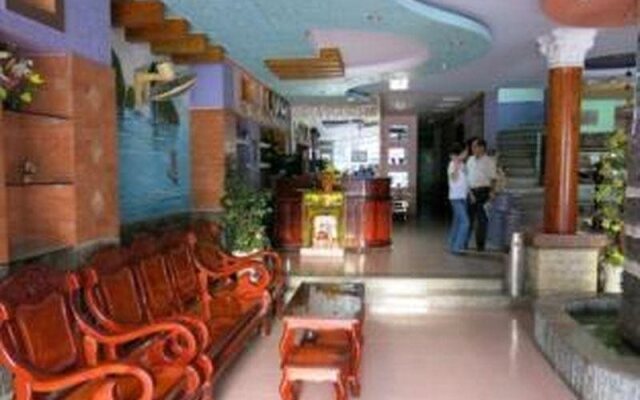 65 Hung Vuong Hotel
