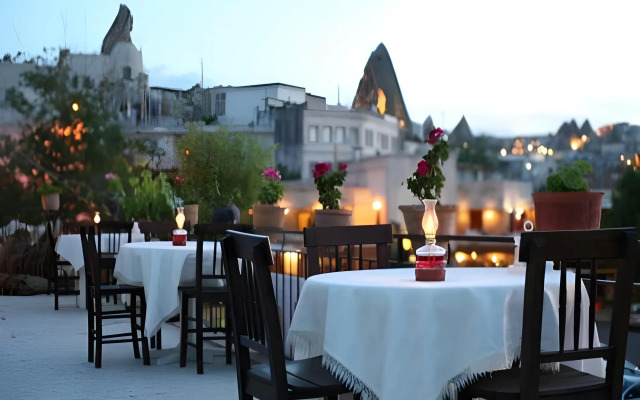 Nomads Cave Hotel & Rooftop