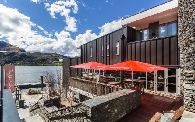 DoubleTree by Hilton Queenstown