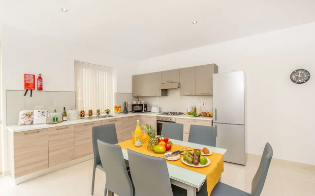 The Hillock North G23