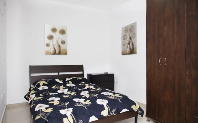 GK Apartments Ben Gurion 105