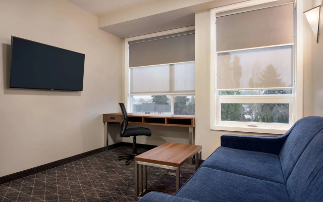 Park Inn by Radisson, Kelowna