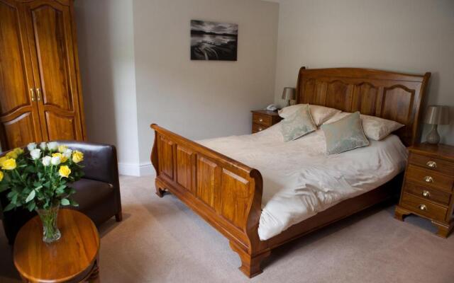 Rose In Vale Country House Hotel