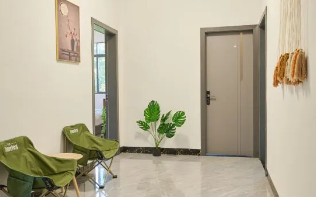 Qijianfang B&B (Weizhou Island Shiluokou Beach Branch)