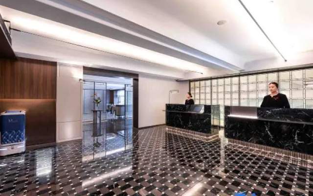 Madison Hotel (East Square Zhengzhou East Railway Station) – People – Zhengzhou